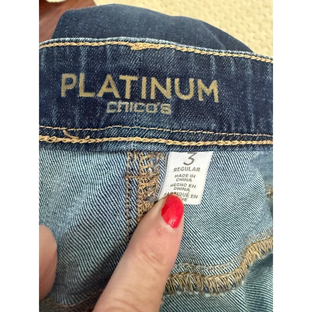 Chico's Platinum Dark Wash Straight Leg Jeans Regular Size 3 Stretch Denim